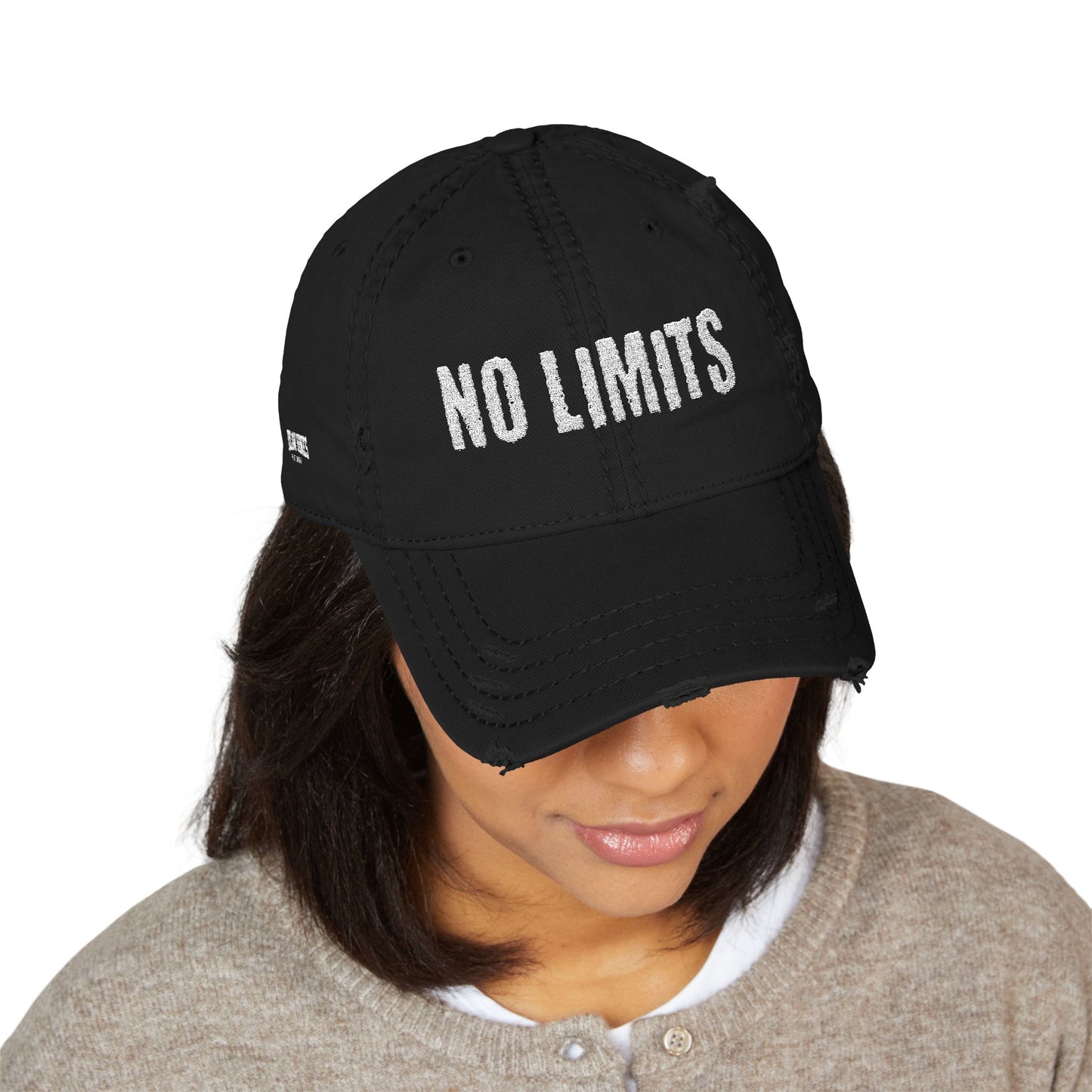 No Limits — Embroidered Vintage Baseball Cap